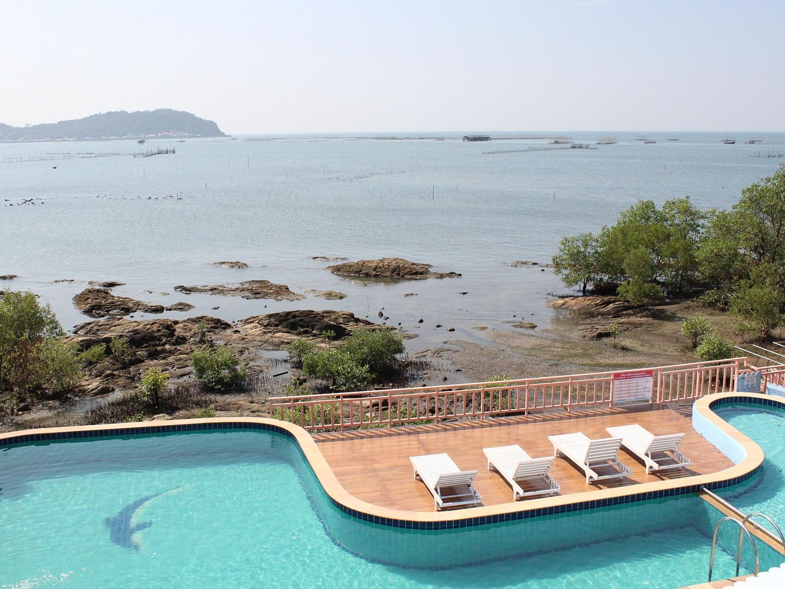 Bai Bua Beach Resort Чонбури Екстериор снимка